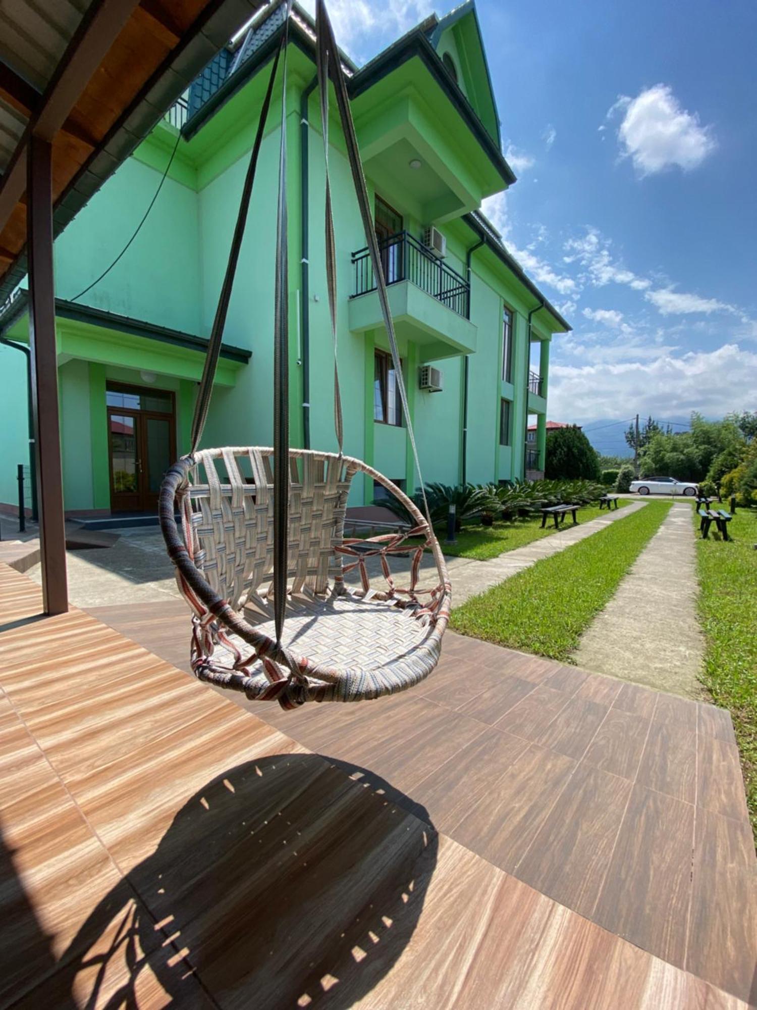Villa Qero Batumi Exteriör bild