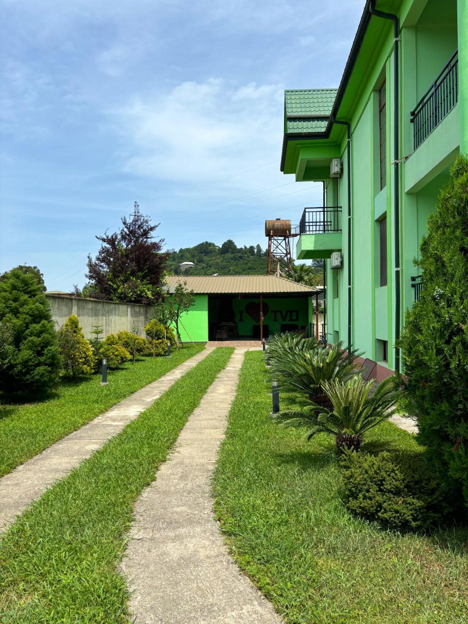 Villa Qero Batumi Exteriör bild