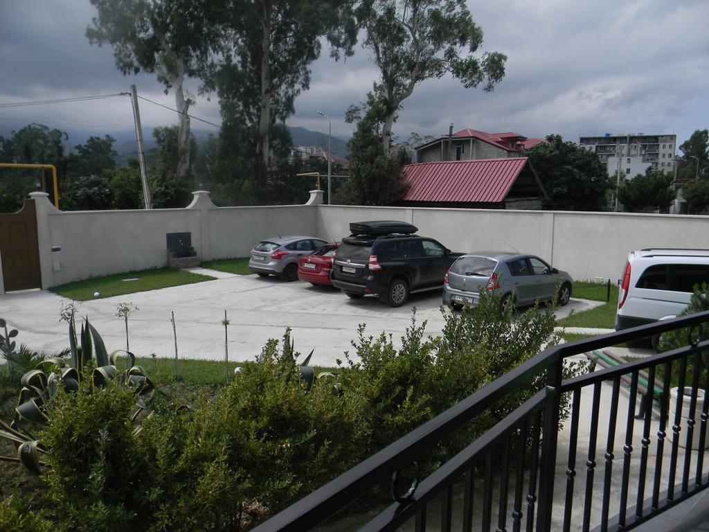 Villa Qero Batumi Exteriör bild