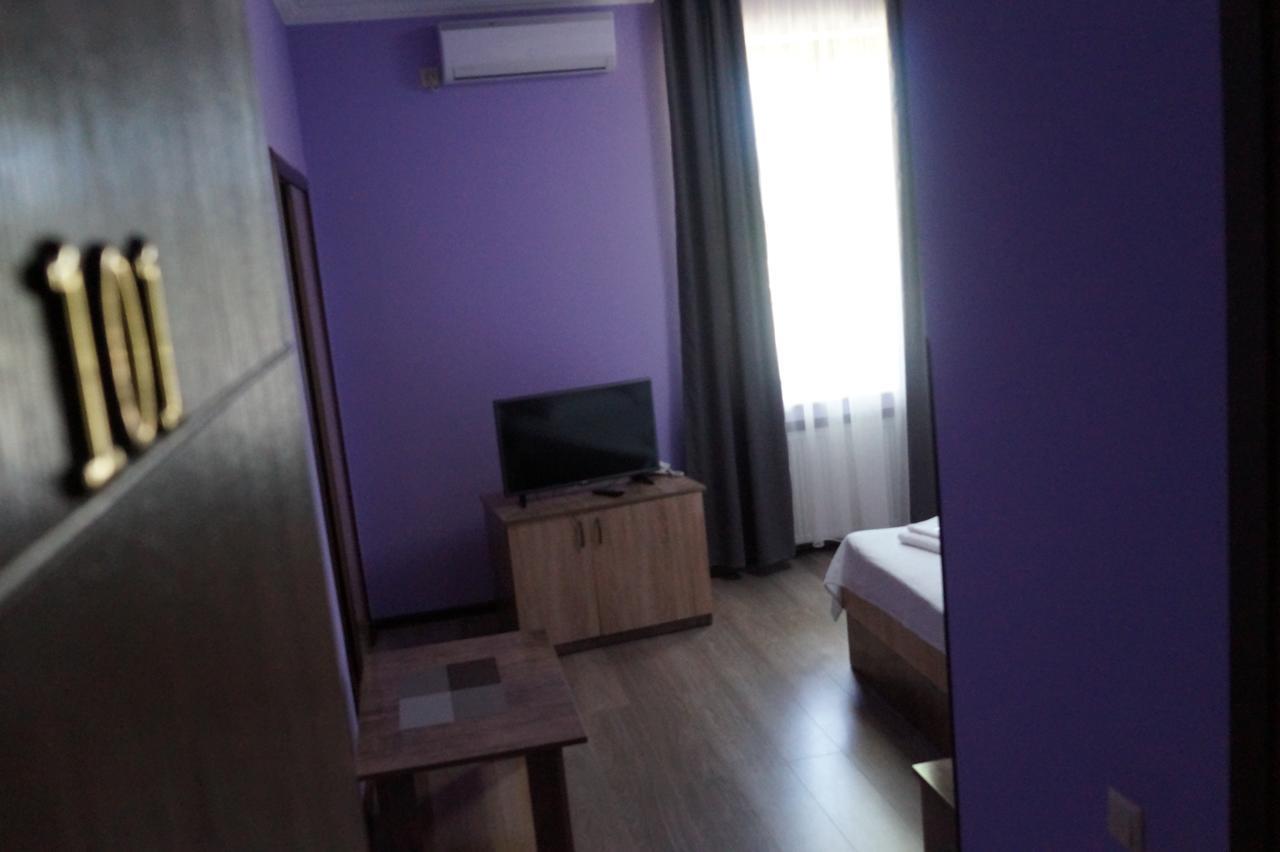 Villa Qero Batumi Exteriör bild
